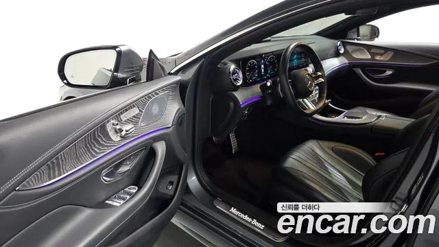 Mercedes-Benz CLS-Class — Фото автомобиля 9