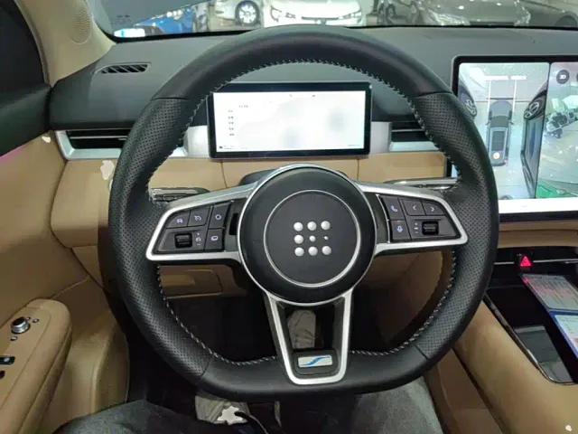 Landian E5 PLUS — Фото автомобиля 10