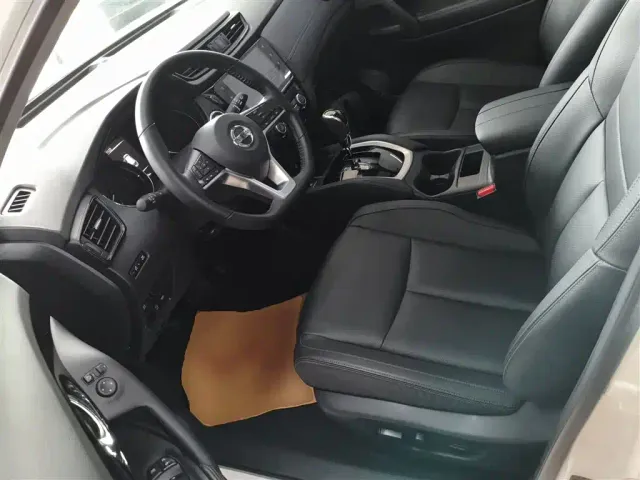 Nissan X-Trail — Фото автомобиля 14