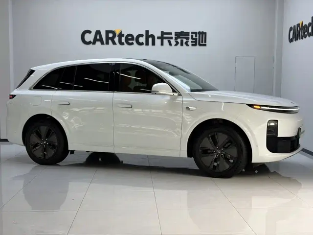 Li Auto L6 — Фото автомобиля 3