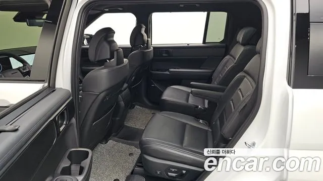Hyundai Santafe Santa Fe (MX5) Бензин 2.5T 2WD — Фото автомобиля 17