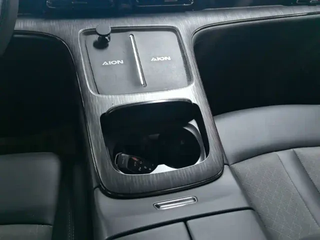 GAC Aion S MAX — Фото автомобиля 13