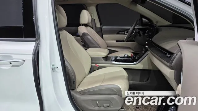 Kia Carnival 4th Gen — Фото автомобиля 16