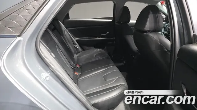 Hyundai Avante CN7 — Фото автомобиля 18