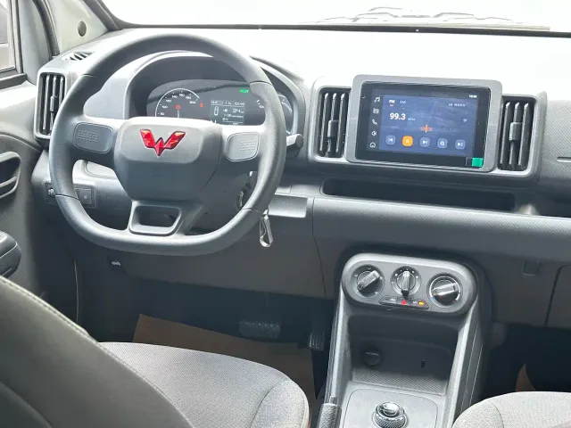 Wuling Rongguang EV — Фото автомобиля 7