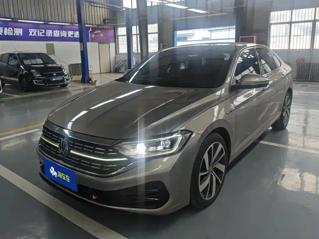 Фотография автомобиля — Volkswagen Sagitar
