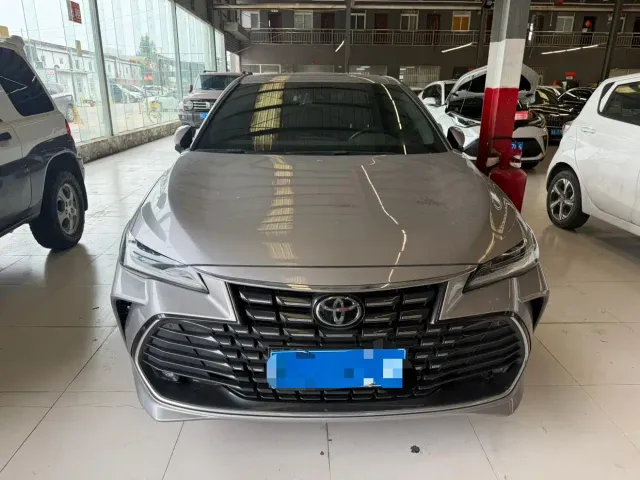 Toyota Avalon 2022 2.0L Luxury Edition — Фото автомобиля 2