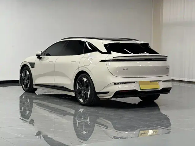 Zeekr 007 GT — Фото автомобиля 6