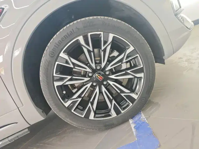 Hongqi HS5 — Фото автомобиля 6