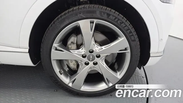 Genesis GV80 2.5T Бензин AWD — Фото автомобиля 5