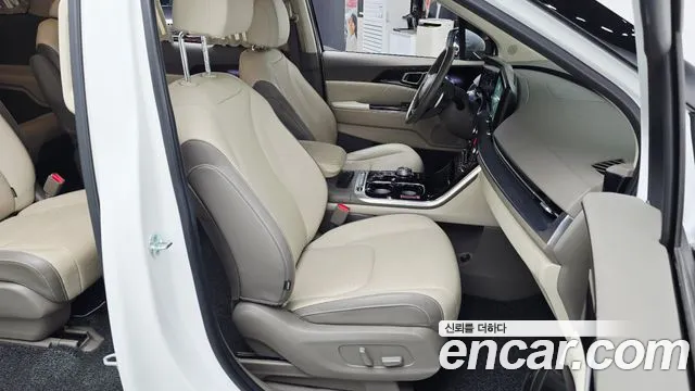 Kia Canival Carnival 4 поколение Бензин 9 мест Hi-Limousine — Фото автомобиля 23