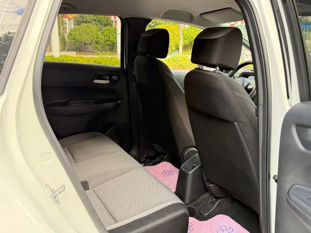 Honda Fit — Фото автомобиля 12