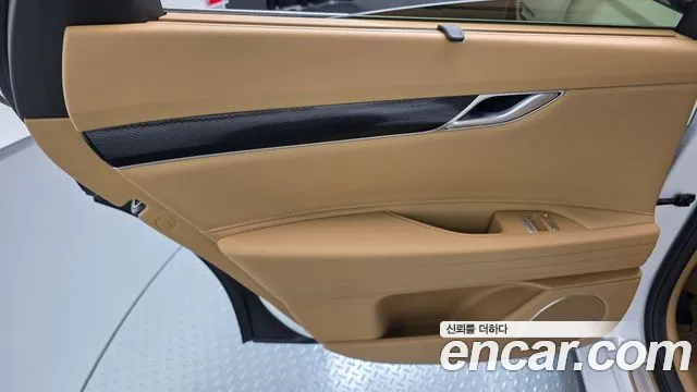 Genesis G80 RG3 — Фото автомобиля 14