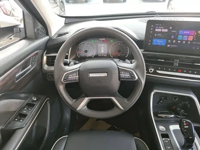 Haval H6 — Фото автомобиля 10