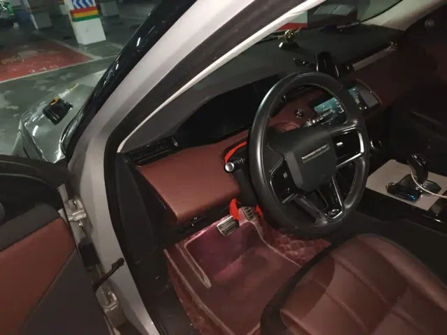 Land Rover Range Rover Evoque — Фото автомобиля 17