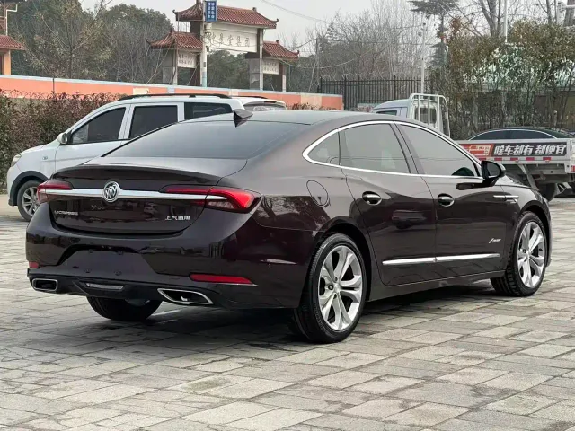 Buick LaCrosse — Фото автомобиля 4
