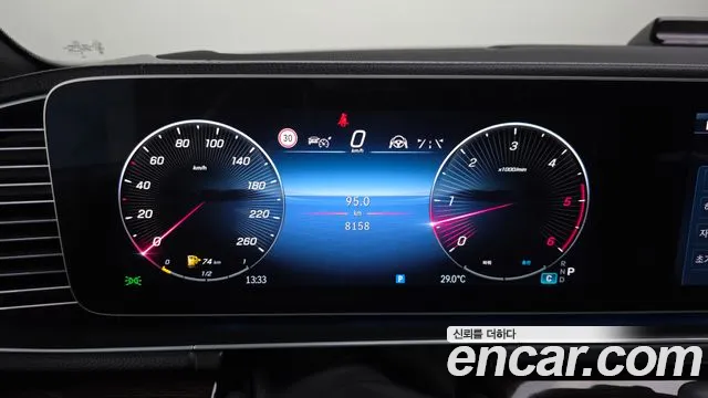 Mercedes-Benz GLE-Class — Фото автомобиля 11
