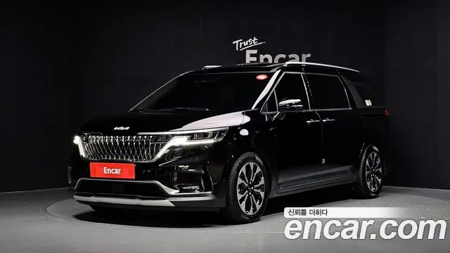 Фотография автомобиля — Kia Carnival 4th Gen