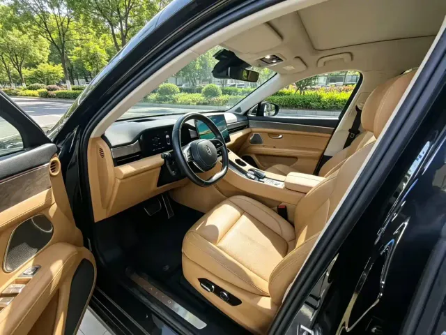 Aito M5 — Фото автомобиля 6