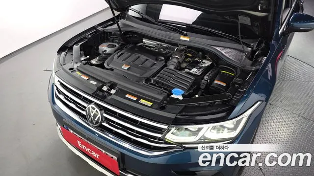 Volkswagen Tiguan — Фото автомобиля 9