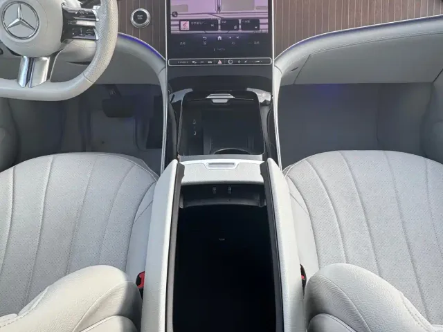 Mercedes-Benz EQE SUV — Фото автомобиля 25