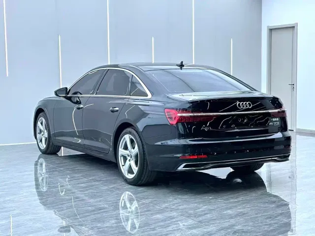 Audi A6L — Фото автомобиля 15