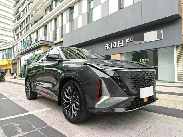 Changan Z6 — Фото автомобиля 3