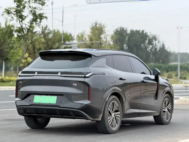 Lynk & Co 08 EM-P — Фото автомобиля 7