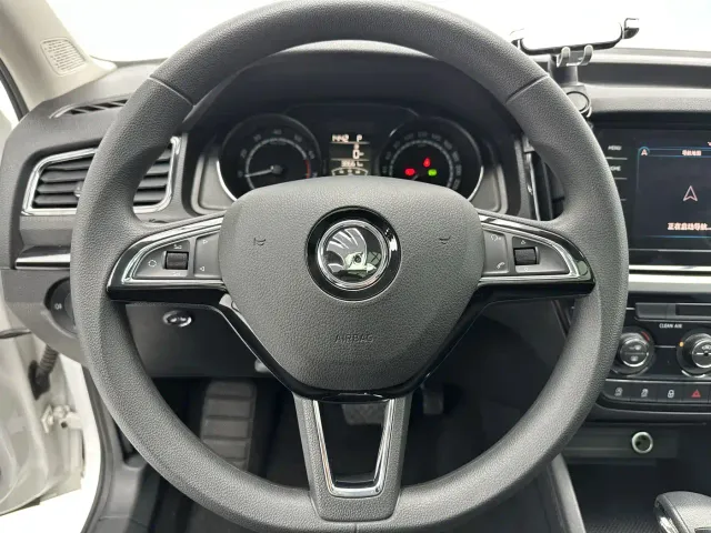 Skoda Kamiq — Фото автомобиля 16