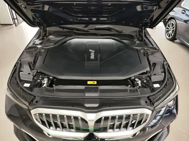 BMW i5 — Фото автомобиля 19
