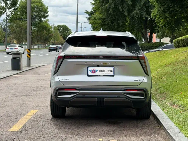 Geely Boyue L — Фото автомобиля 5