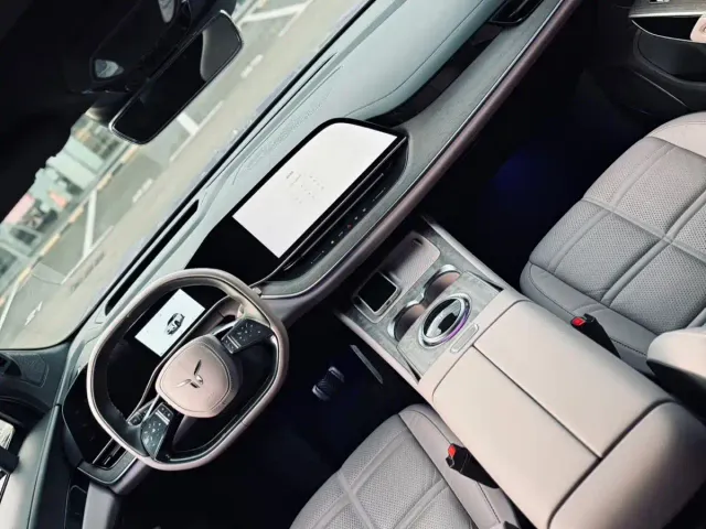 Hongqi Tian Gong 08 — Фото автомобиля 9