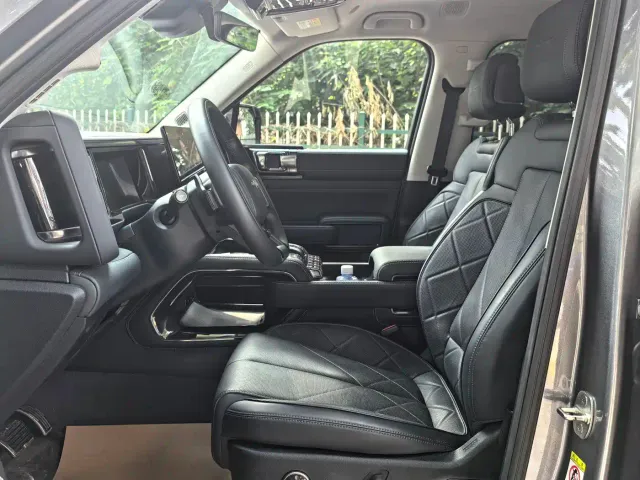 BYD FangChengBao Leopard 5 — Фото автомобиля 5