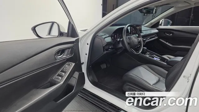 Honda Accord Generation 11 — Фото автомобиля 10