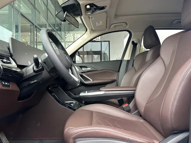 BMW X1 — Фото автомобиля 7