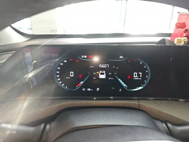 Changan Eado — Фото автомобиля 11
