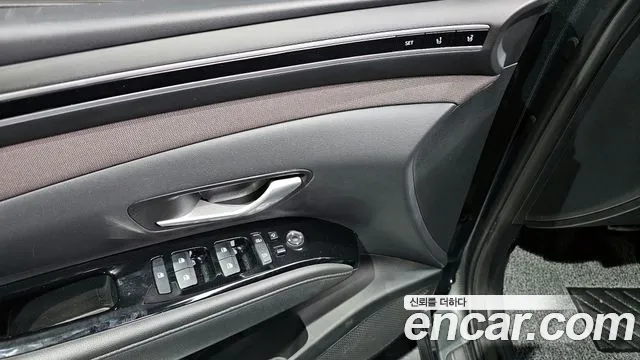 Hyundai Tucson Tucson (NX4) Бензин 1.6 турбо 2WD — Фото автомобиля 18