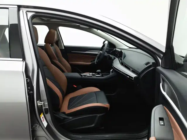 Changan Eado — Фото автомобиля 23