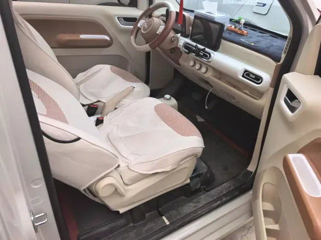 Wuling Hongguang Mini EV — Фото автомобиля 8