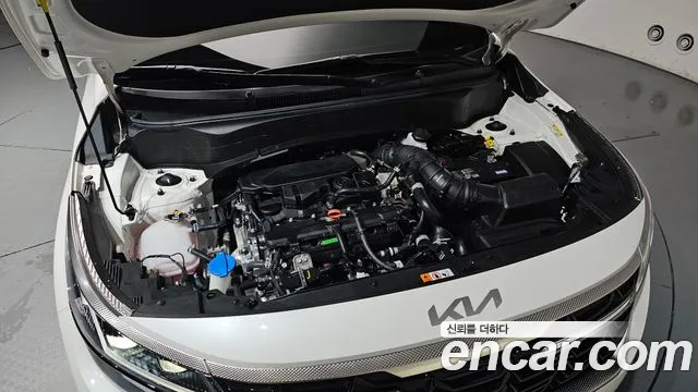 Kia Seltos Бензин 1.6 турбо 2WD — Фото автомобиля 6