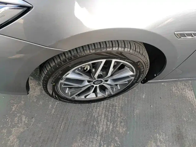BYD Qin PLUS — Фото автомобиля 22