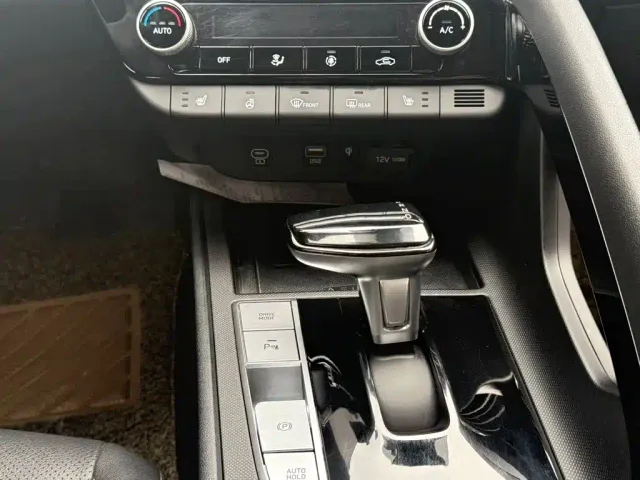 Hyundai Elantra — Фото автомобиля 10
