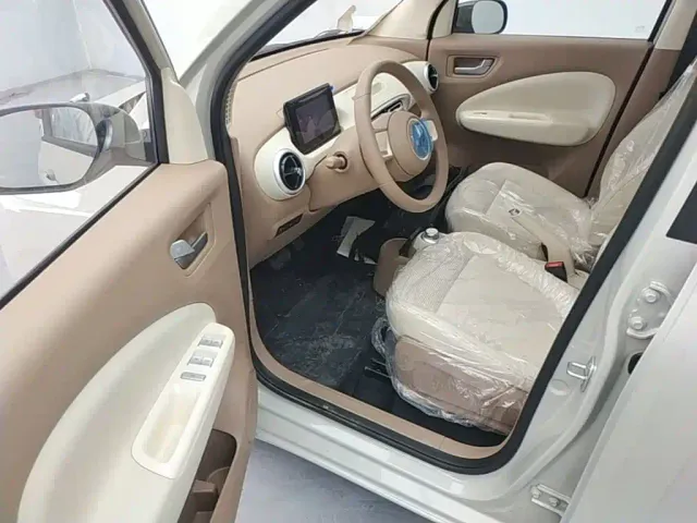 Wuling Hongguang Mini EV — Фото автомобиля 15