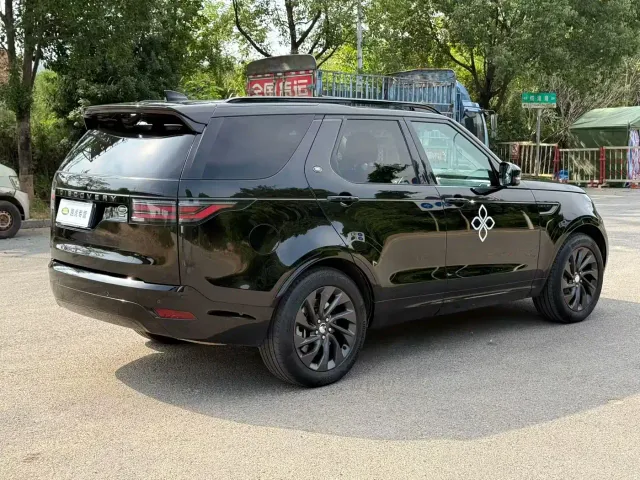 Land Rover Discovery — Фото автомобиля 3