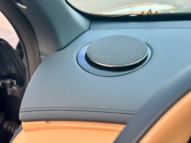 Geely Galaxy Starship 7 EM-i — Фото автомобиля 16