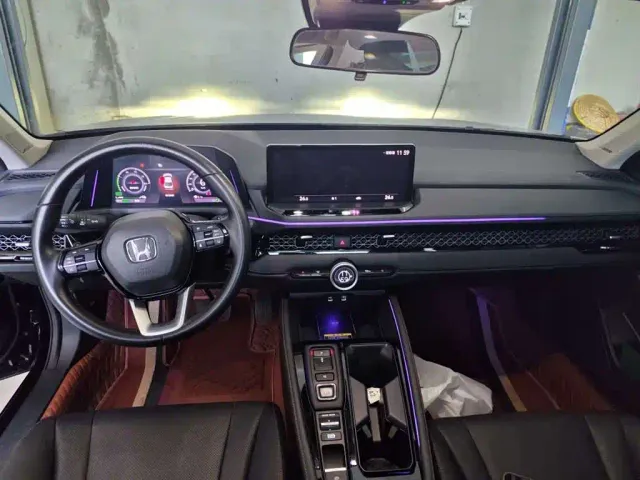 Honda Accord — Фото автомобиля 6