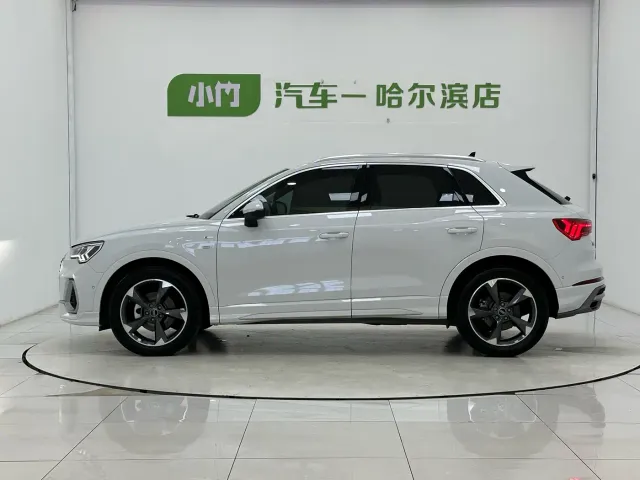 Audi Q3 — Фото автомобиля 5