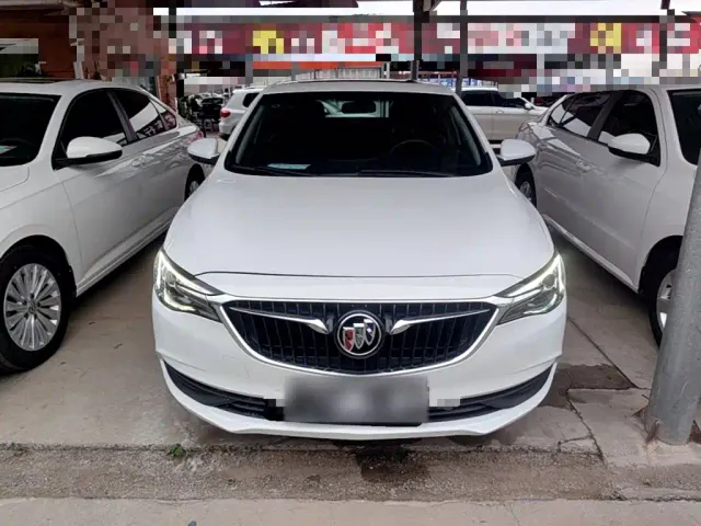 Buick Excelle — Фото автомобиля 2