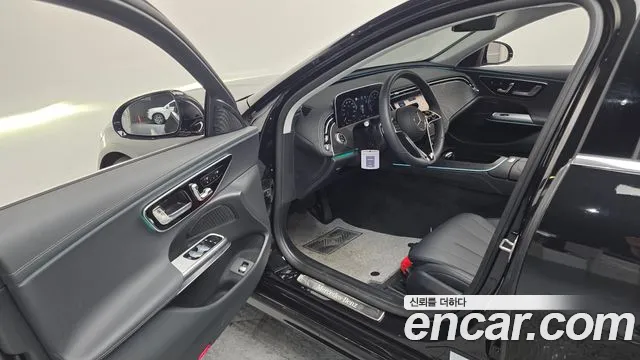 Mercedes-Benz E-Class — Фото автомобиля 10
