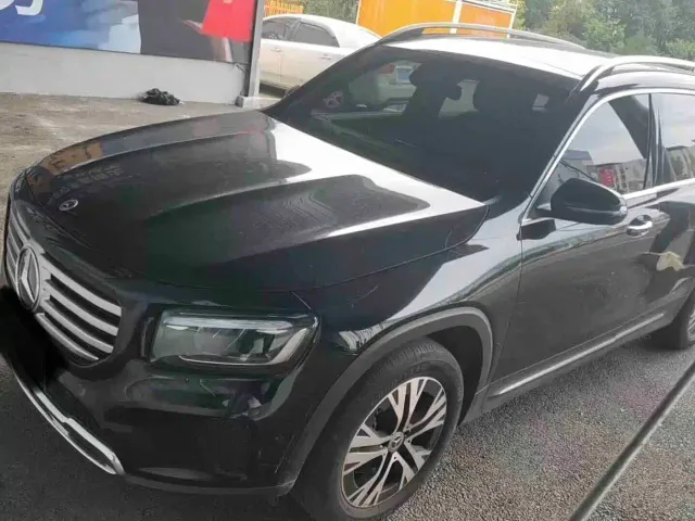 Фотография автомобиля — Mercedes-Benz GLB-Class